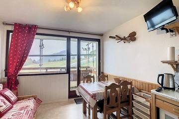 Gîte pour 4 personnes, avec balcon dans Office De Tourisme La Toussuire