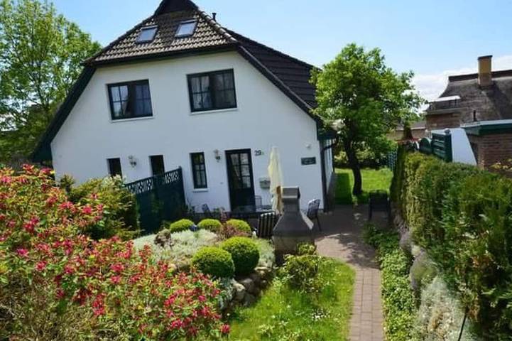 Ferienhaus für 8 Personen, mit Garten