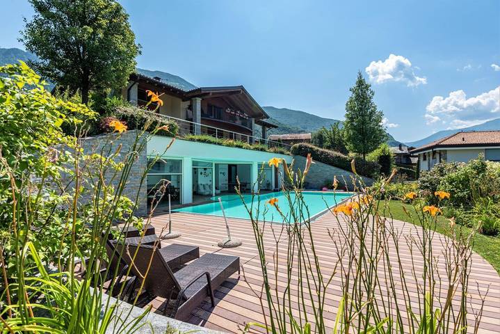 Appartement de vacances pour 2 personnes, avec Balcon et Terrasse ainsi que Jardin et Piscine