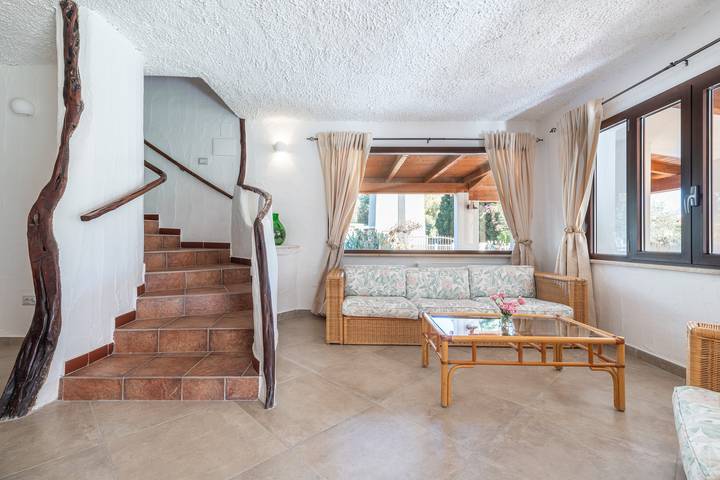 Holiday Home 'Villa Eleonora Residence App To 4' with Shared Pool, Wi-Fi in Capoterra, Cagliari Province