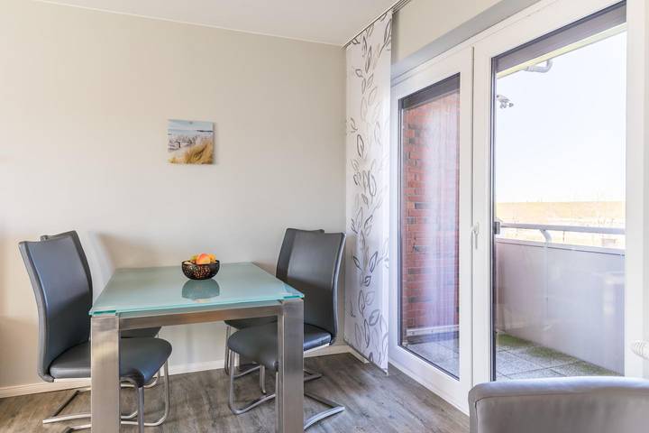 Ganze Wohnung, Haus Lee, Whg. 18, Schöne Ferienwohnung für 4 Pers. in unmittelbarer Strandlage! in Büsum, Kreis Dithmarschen