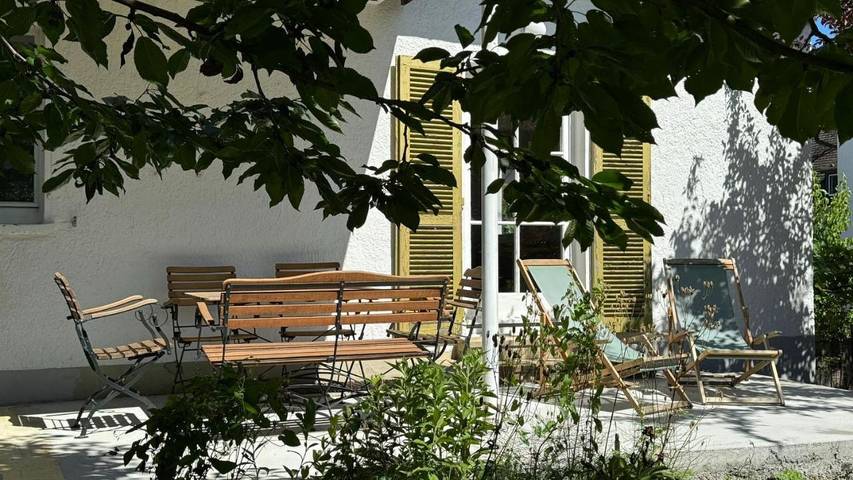 Ferienhaus für 4 Personen, mit Balkon und Garten in Friedrichshafen