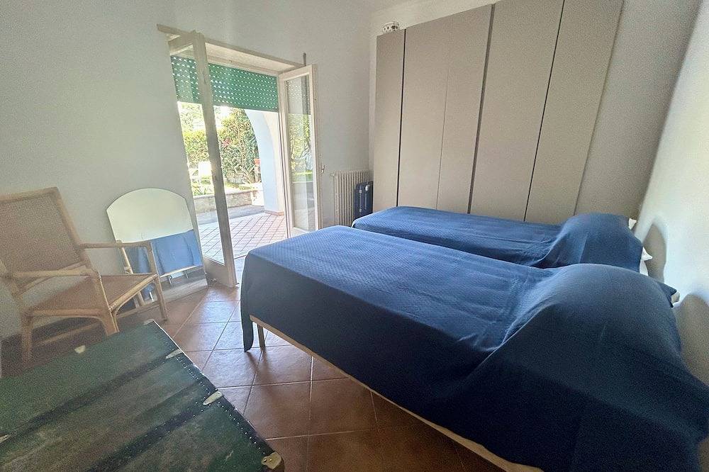 Ganze Wohnung, Charming 2 bedrooms, 2 bathroom luxury apartement. Wonderful view on the gulf in Capri, Neapel Provinz
