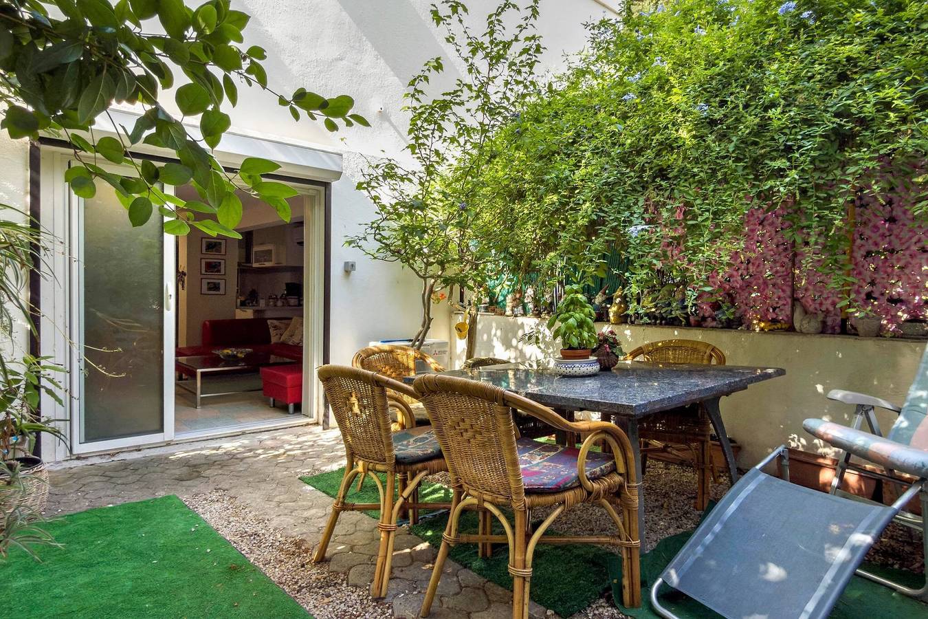 Ganze Wohnung, Appartement 'Sunnybeach Laciotat Pool Ac Parking' mit privatem Pool, Wlan & Klimaanlage in La Ciotat, Marseille und Umgebung