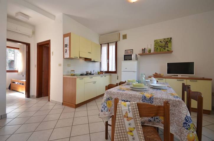 Appartement entier, Bungalow familial spacieux avec jardin privé in Lignano Pineta, Lignano Sabbiadoro