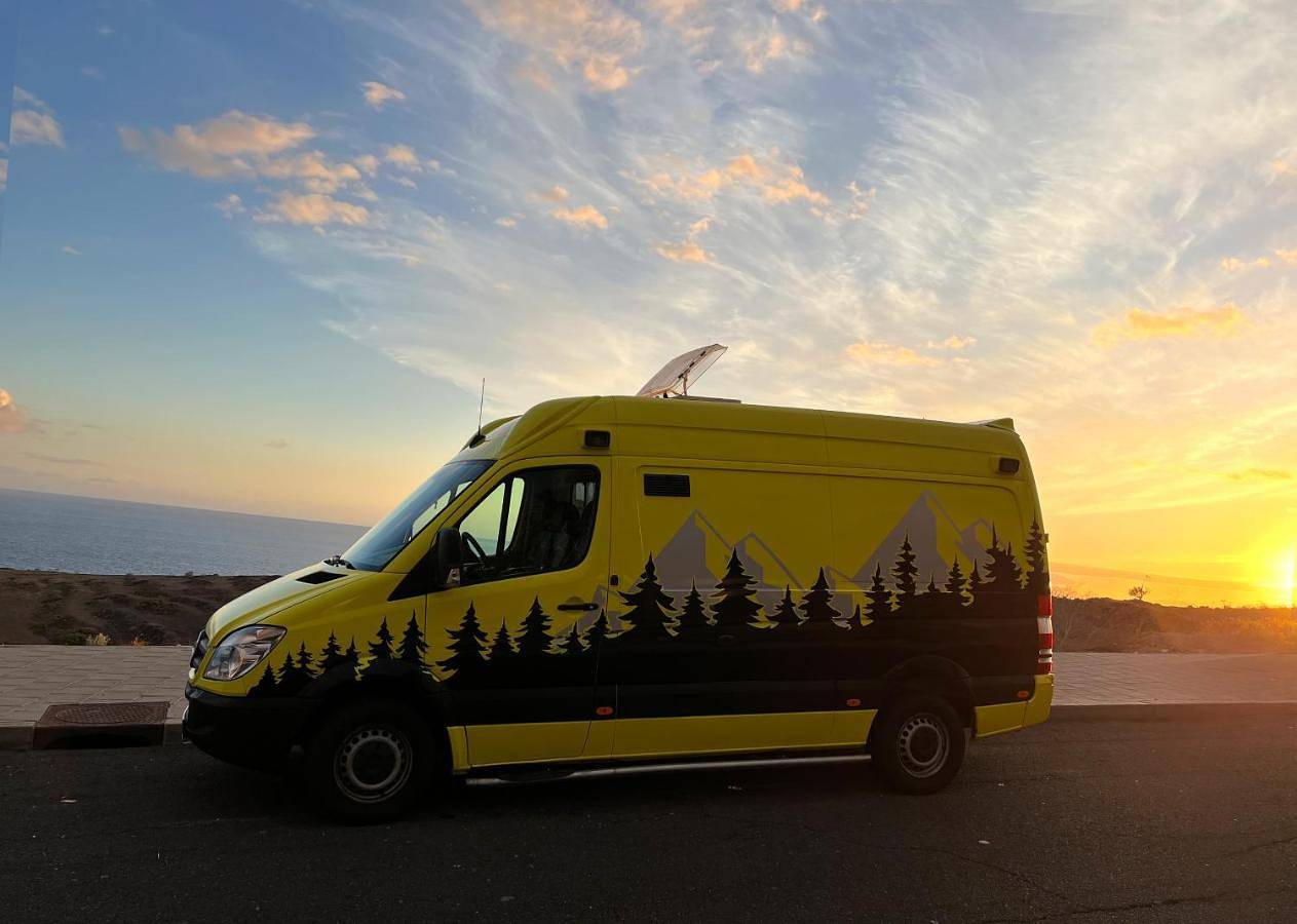 On Road- feel freedom with campervan! in Playa de las Américas, Arona