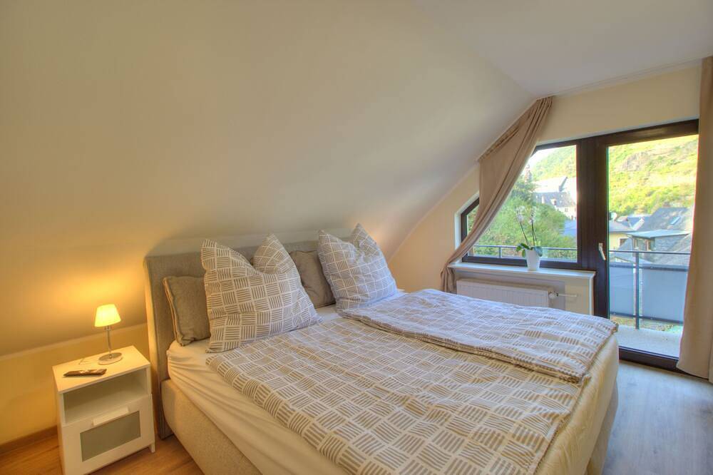 Ganze Wohnung, Mühlentaler Ferienwohnung, im Dornröschen der Mosel (Beilstein), Dg Whg. 4 in Beilstein, Cochem-Zell