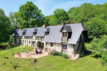 Gîte pour 10 personnes, avec jardin et vue à Bonneville-la-Louvet