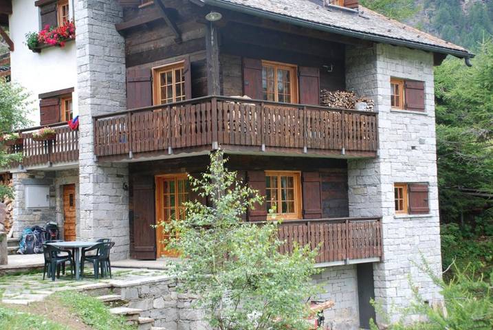 Gîte pour 5 personnes, avec vue ainsi que jardin et balcon dans Alpe Devero - 2