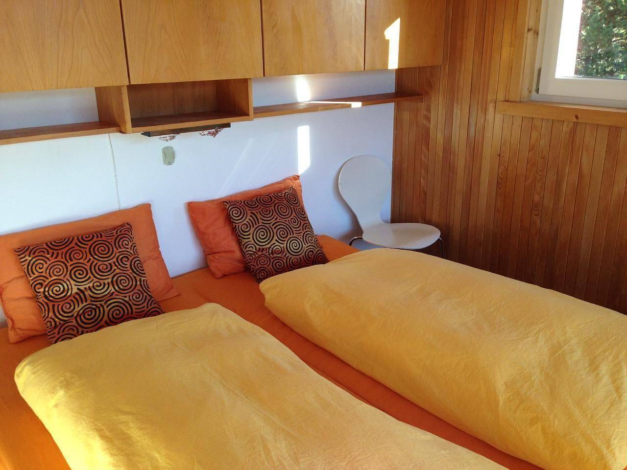 Ganze Ferienwohnung, Schmuckes Chalet mit fantastischer Bergsicht in Flims-Dorf, Flims