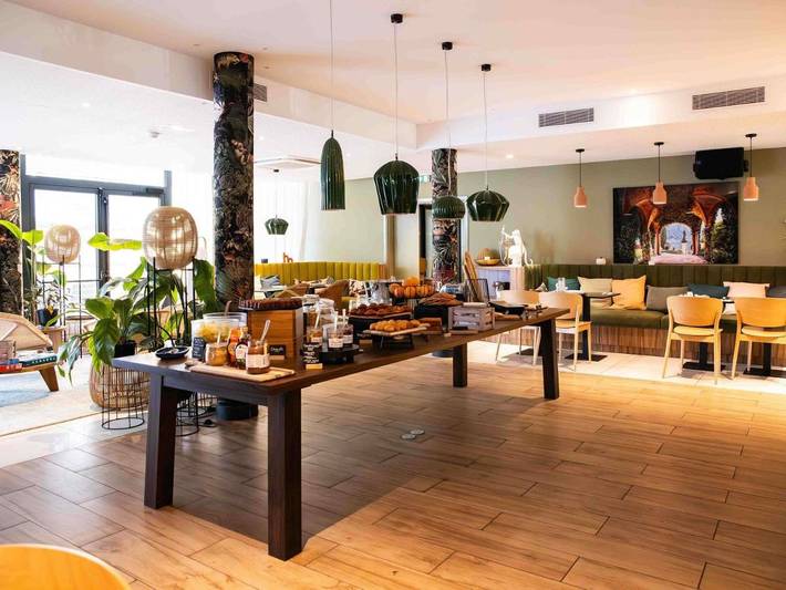 Hôtel pour 2 personnes, avec jardin ainsi que vue sur le lac et piscine dans Plage du Lac de Bordeaux - 3