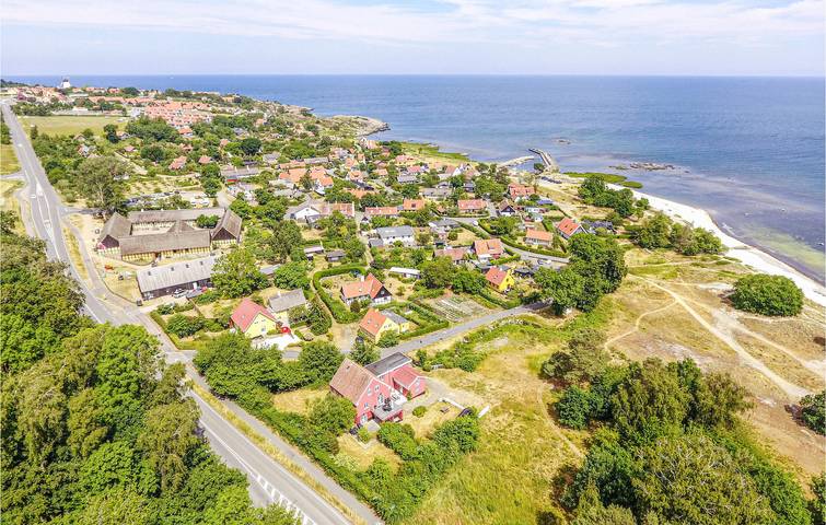 Ganze Ferienwohnung, Ferienwohnung für 8 Personen mit Terrasse in Gudhjem, Bornholm