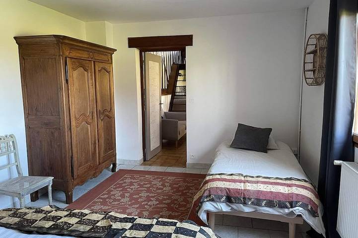 Gîte pour 5 personnes, avec terrasse et jardin à Louze - 2