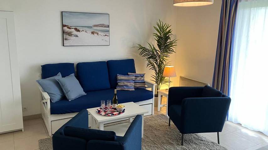 Appartement de vacances pour 4 personnes, avec Terrasse ainsi que Jardin et Piscine