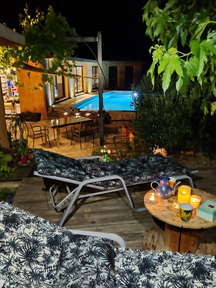 Location de vacances pour 6 personnes, avec piscine ainsi que jardin et terrasse à Cotignac - 4