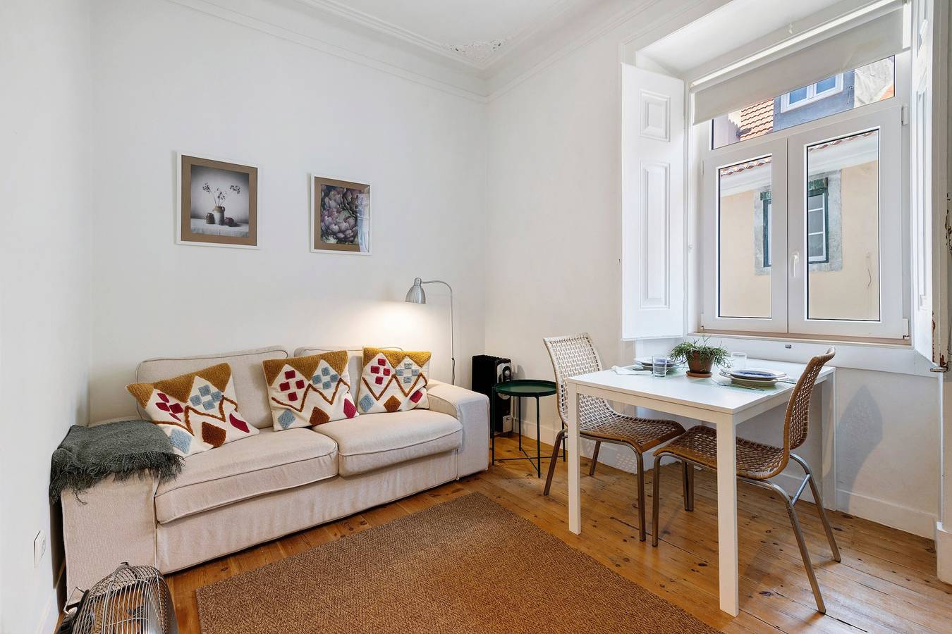 Entire apartment, Apartment 'Mouraria Flat 2E By Insighthome' with Wi-Fi in Santa Maria Maior, Costa de Lisboa