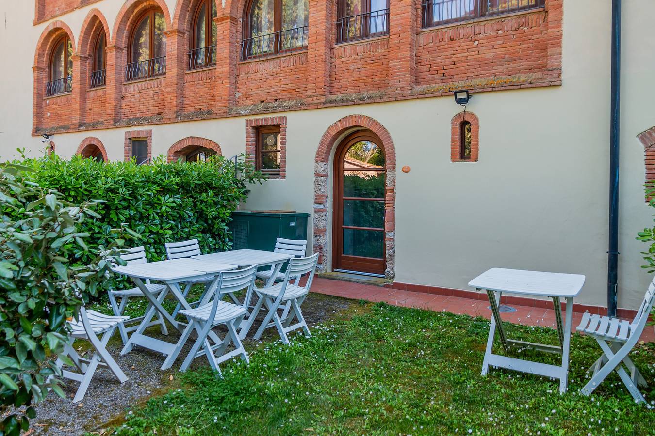 Ganze Wohnung, Ferienwohnung 'Ilaria' mit Gemeinschaftspool, Wi-Fi und Klimaanlage in Campiglia Marittima, Etruskische Küste