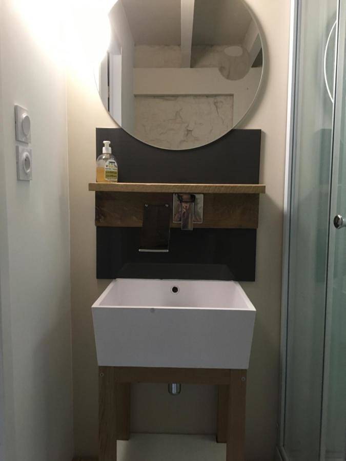 Station pour 2 personnes, avec terrasse à Montigny-sur-l'Ain - 4