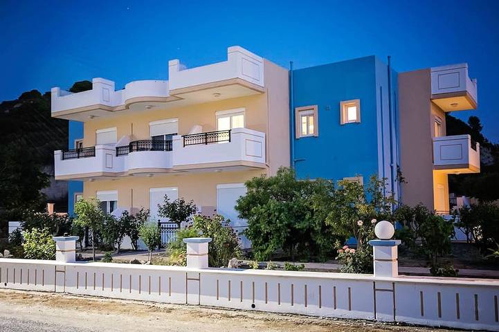 Apartment for 3 people, with balcony and garden in Faliraki
