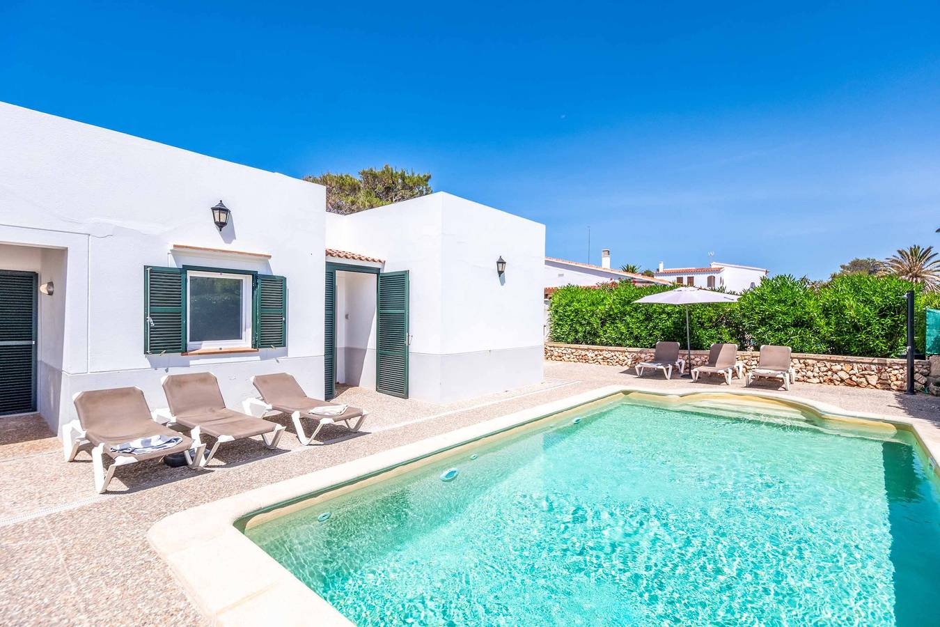 Villa pour 6 personnes avec terrasse in Cala Blanca, Ciutadella
