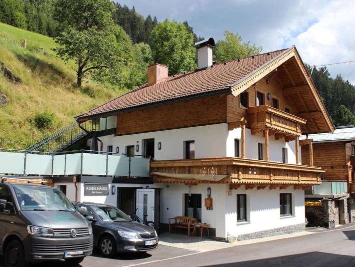 Ferienhaus für 14 Personen, mit Balkon in Neukirchen am Großvenediger