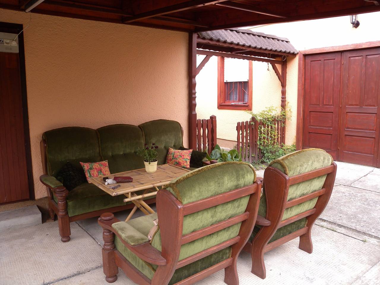 Ferienhaus in Strandnähe und mit Garten  in Balatonmariafürdö, Plattensee Südufer