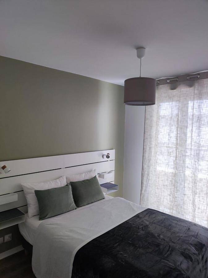 Appartement entier, 2 Appartements au Centre d'Evry proches de Paris in Évry-Courcouronnes, Essonne