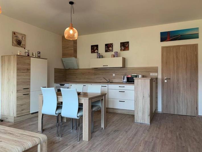 Ferienwohnung für 4 Personen, mit Ausblick und Garten sowie Sauna und Seeblick