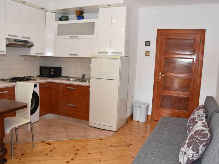 Ganze Wohnung, "Zeljka" mit Terrasse in Pakostane, Zadar