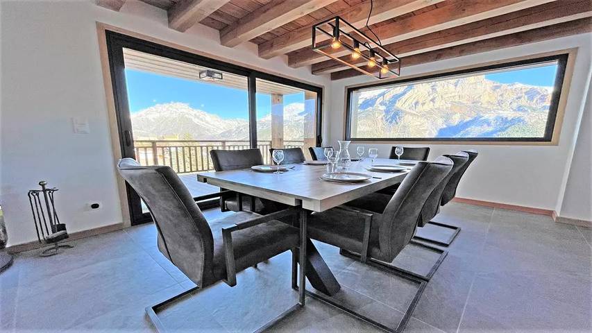 Superb Chalet 12 pers in Puy-Saint-Vincent, Nationalpark Écrins
