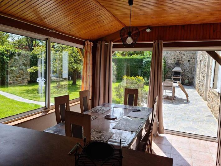 Location de vacances pour 8 personnes, avec jardin dans Saint Sauveur De Pierrepont - 4