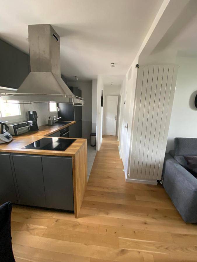 Appartement entier, Two-Bedroom Apartment in Yerres, Essonne