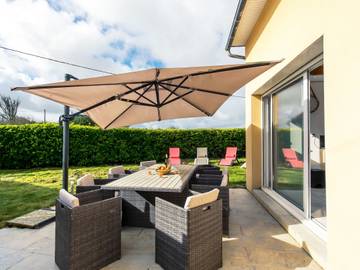 Location de vacances pour 7 personnes, avec jardin et terrasse à Plouescat