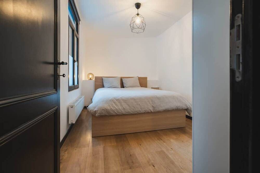 Entire apartment, Cozy 1-Br Antwerp Gem + Free parking in Antwerp, Antwerp region