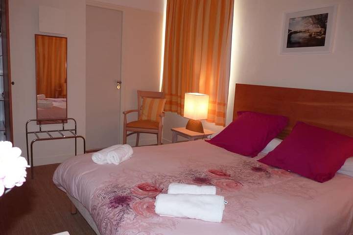 Appartement entier, App. Les Roches d'Argent-Vue Mer,Plages, Piscine Intérieure chauffée. in Plestin-les-Grèves, Ceinture Dorée