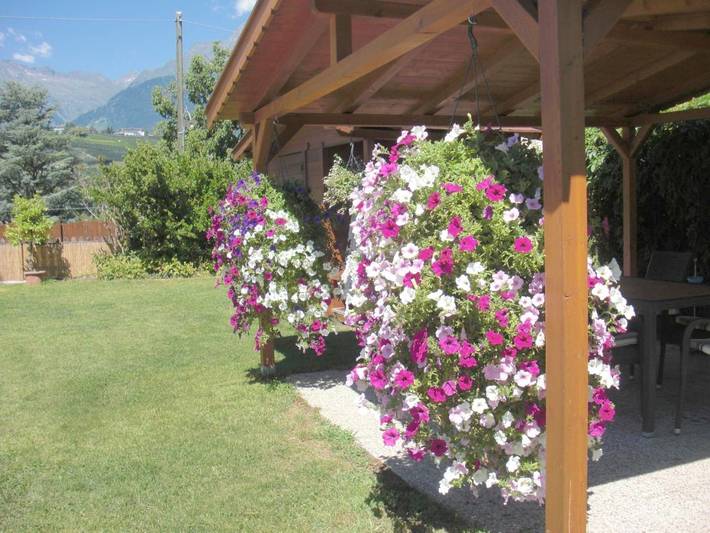 Chambre d’hôte pour 3 personnes, avec terrasse et piscine ainsi que jardin et vue, animaux acceptés à Merano - 2