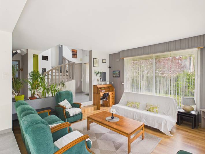 Ferienhaus für 9 Personen, mit Terrasse und Garten