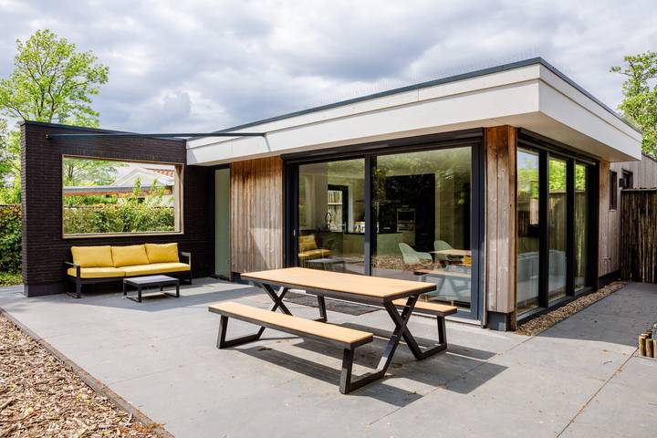 Ferienhaus für 4 Personen, mit Balkon/Terrasse und Terrasse in Zeeland