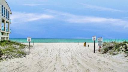 Vacation House for 16 Guests in Inlet Beach, Emerald Coast, Picture 2