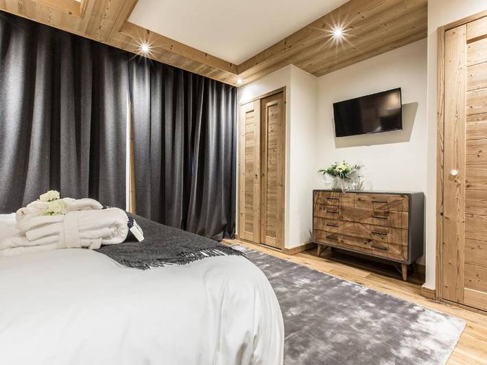 Chambre d’hôte pour 10 personnes, avec terrasse ainsi que sauna et vue à Courchevel - 2
