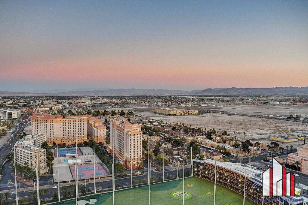 Ganze Wohnung, Mgm Signature-28-814 1Br 2Ba F1 Pits View Balcony in Las Vegas Strip, Paradise