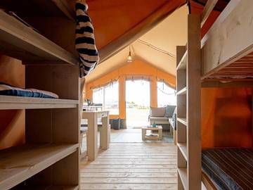 Chalet pour 4 Personnes dans Beaulieu, Région de Mauriac, Photo 4