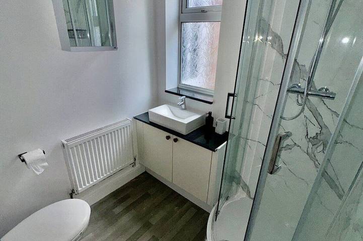 Ferienhaus-Business-Eigenes Badezimmer in Luton, Chiltern Hills