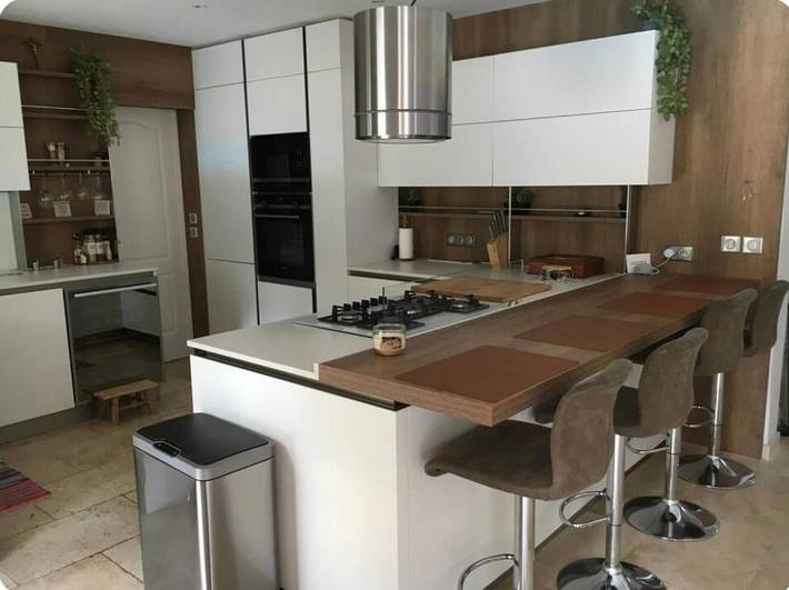 Location de vacances pour 8 personnes, avec piscine ainsi que jardin et vue, animaux acceptés à Pégomas - 3