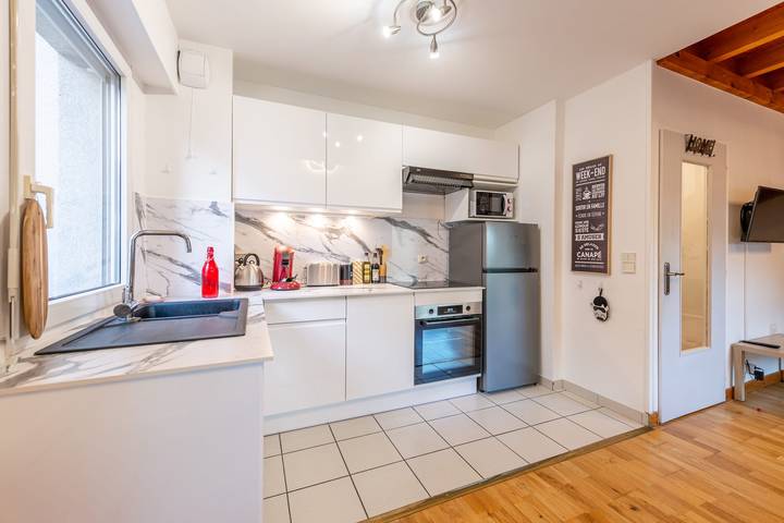 Gîte pour 3 personnes, adapté aux familles dans Office De Tourisme Lac D Annecy Rive Plein Soleil - 4