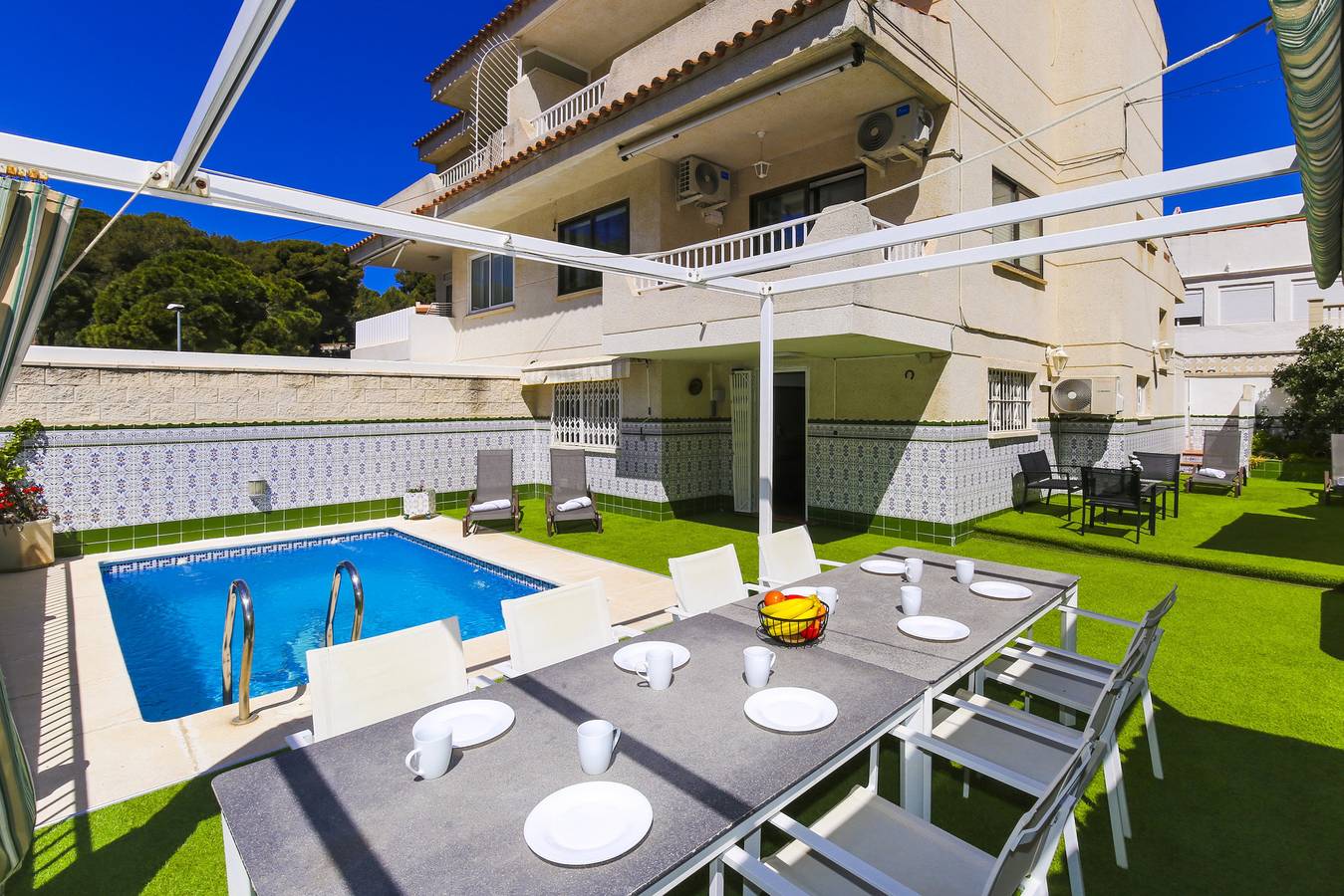 Private swimming pool and jacuzzi in Cap Salou in Cap Salou, Salou