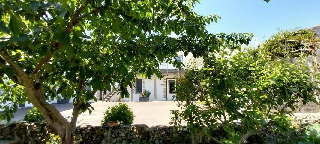 Chambre d’hôte pour 4 personnes, avec Terrasse ainsi que Jardin et Vue
