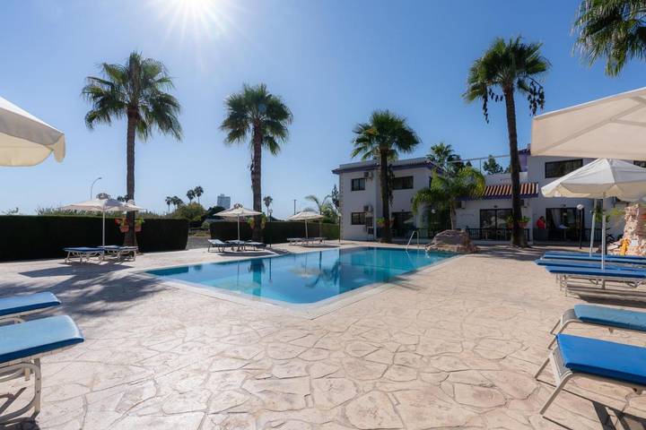 Ferienwohnung für 5 Personen, mit Balkon und Pool in Ayia Napa - 2