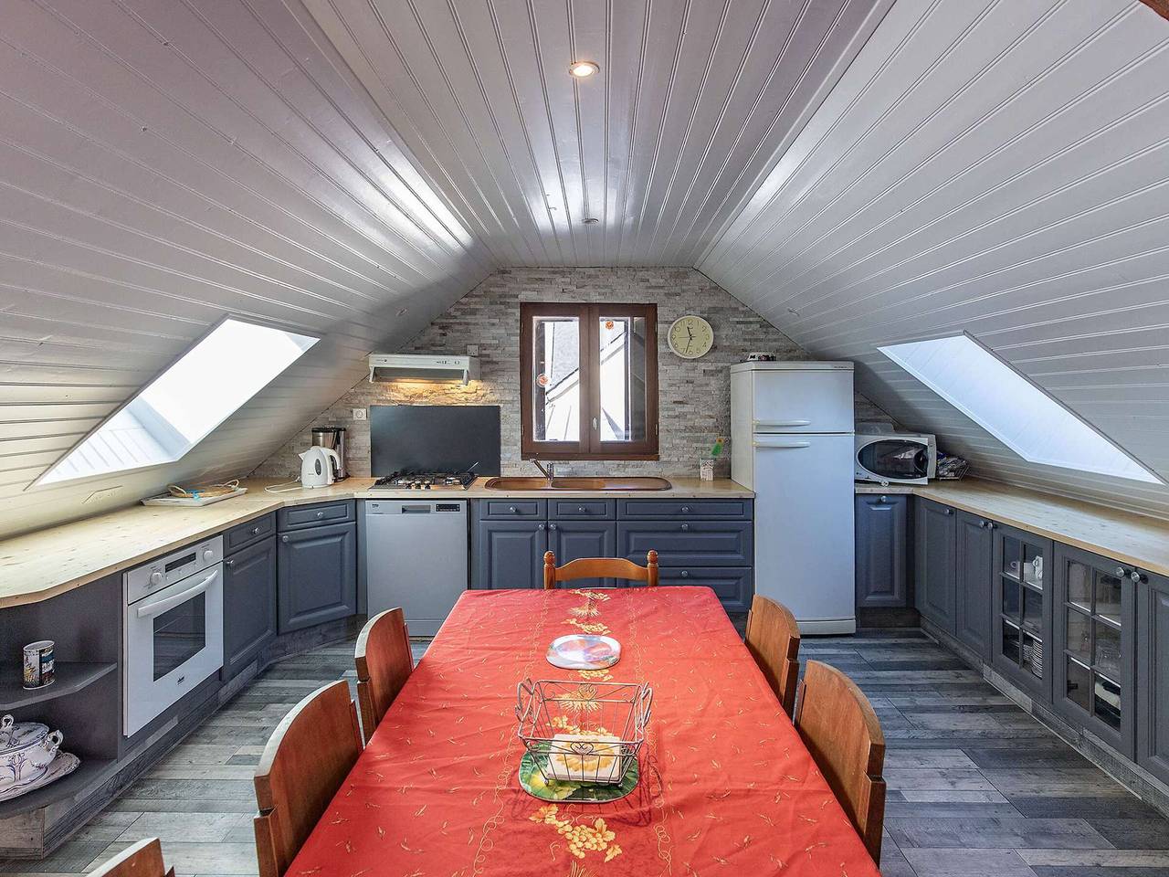 Maison de Village 8 Pers, 3 Ch, Proche Ski, Cuisine Équipée, Parking, Bébé et Animaux Bienvenus in Betpouey, Parc national des Pyrénées