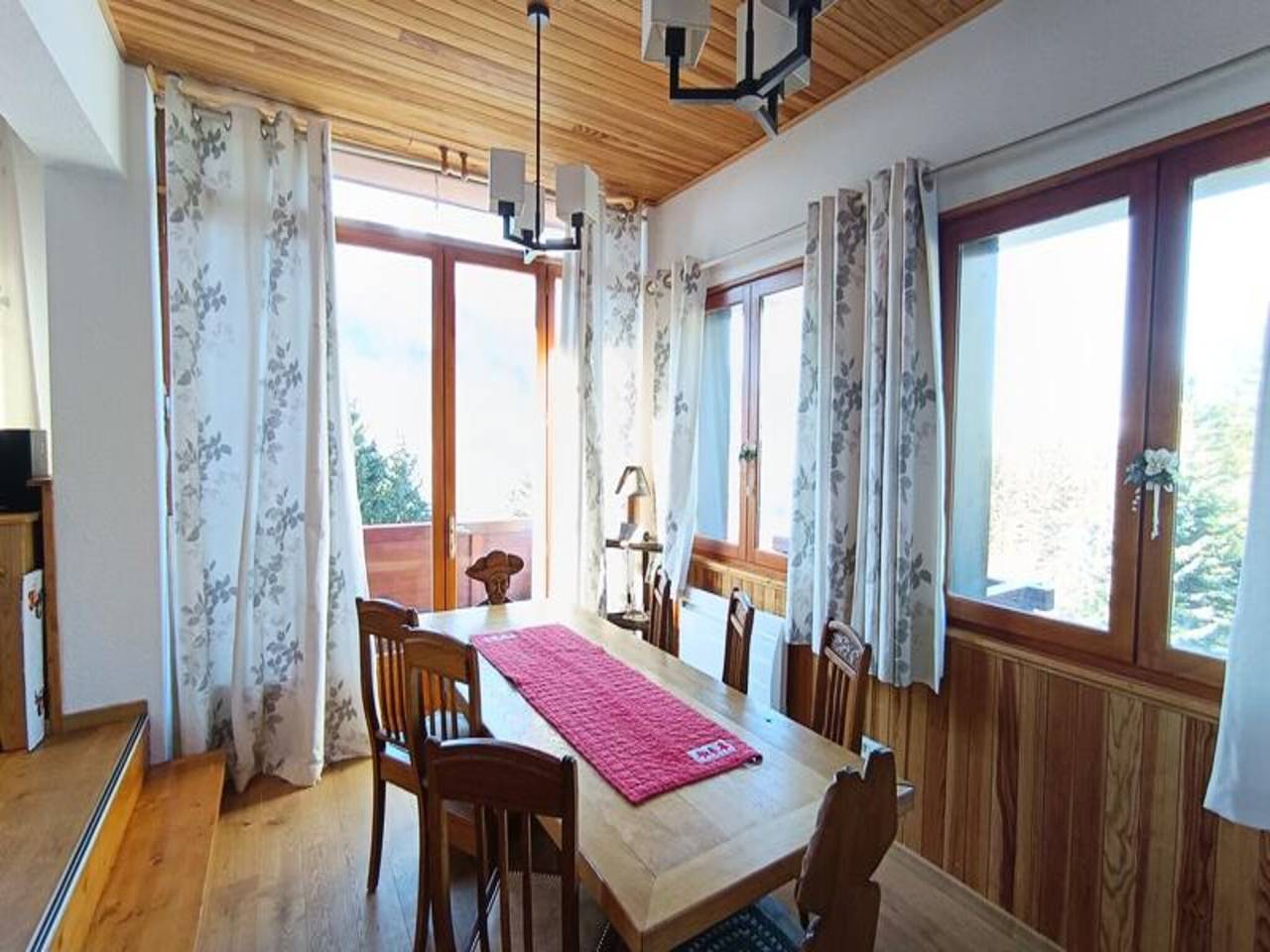 Appartement entier, Appartement à Montgenèvre près des pistes de ski in Montgenèvre, Région de Briançon